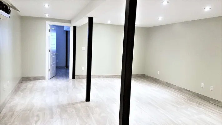 Rented by The Hamilton Group | media 5