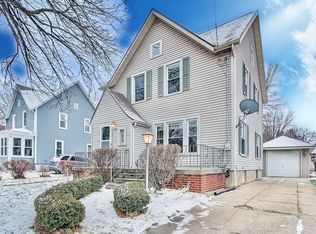 406 Converse St, Fort Atkinson, WI 53538