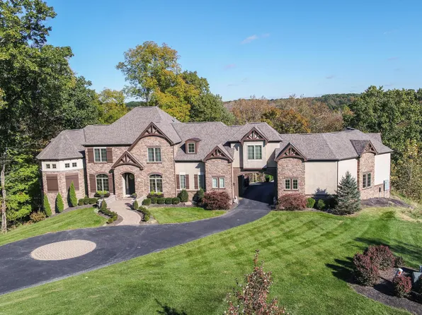 1403 Riverwood Ln, Powell, OH 43065