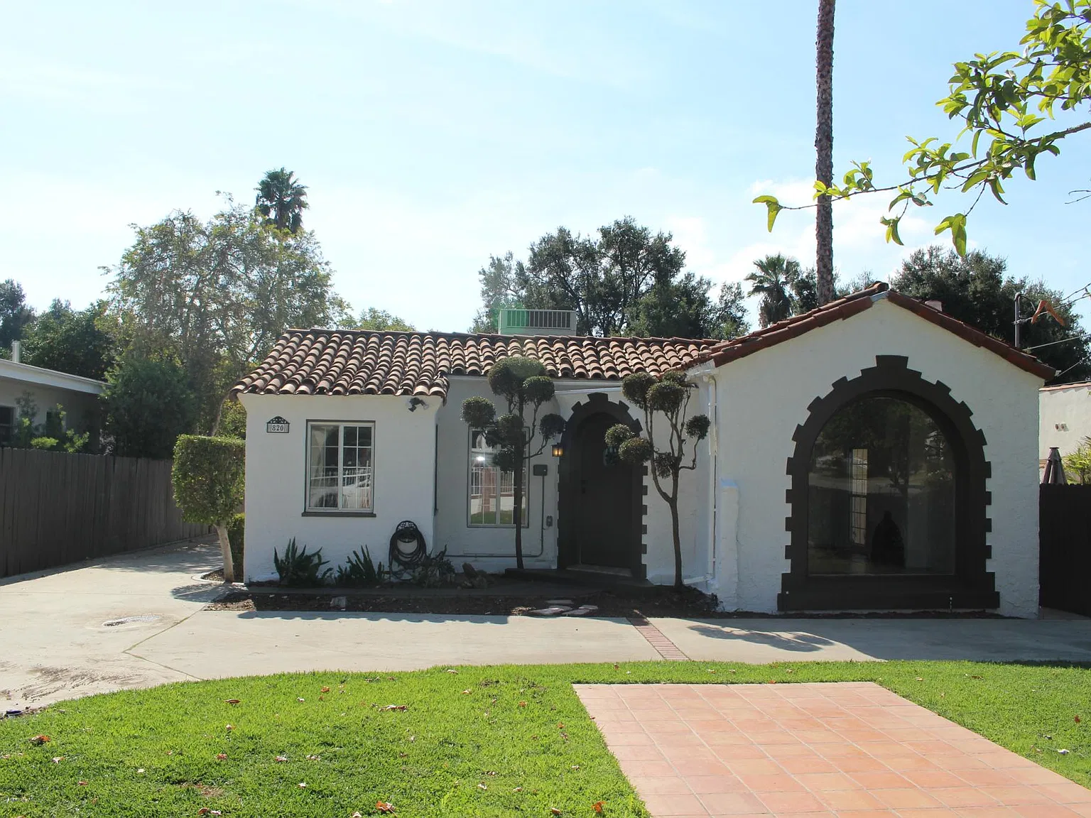 3 bed, 1452 sqft, $5,250 — Photo 1