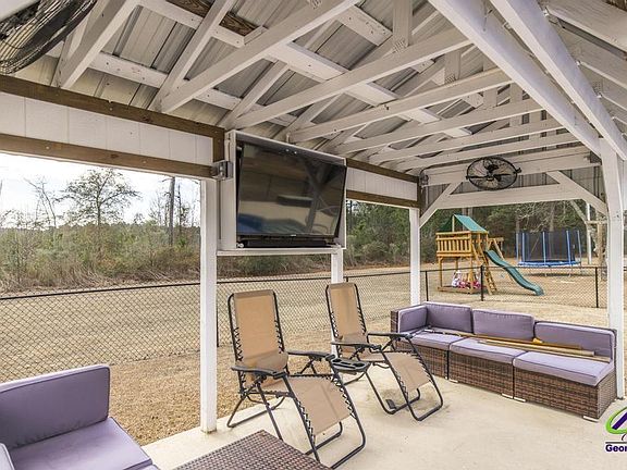 5th image of 1920 Harvey Rd