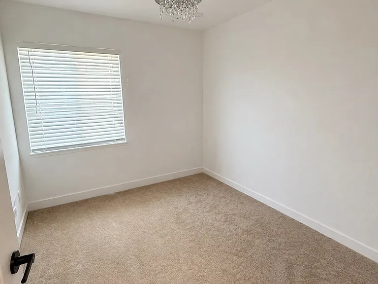 Canyon Pines Pl — Photo 5