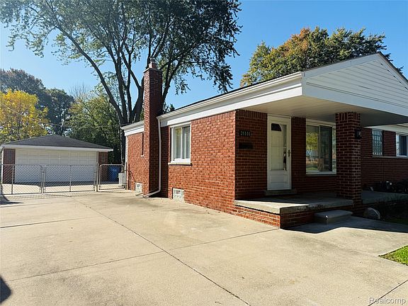 4th image of 24444 Prairie Ln