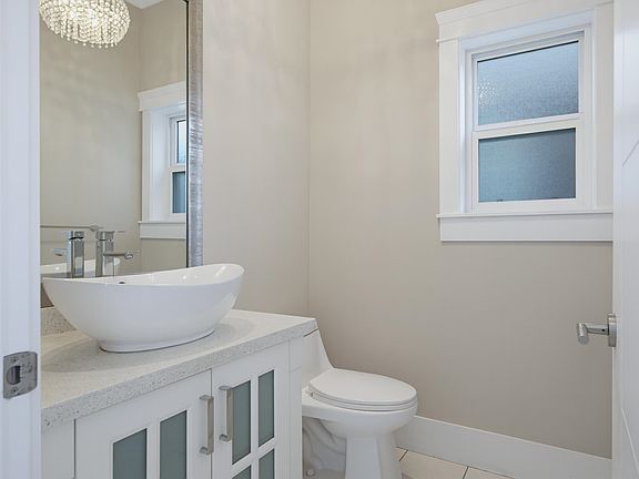 3rd image of 1426 Finlay St #3