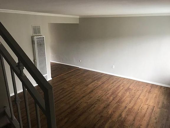 3rd image of 1403 Superior Ave APT B