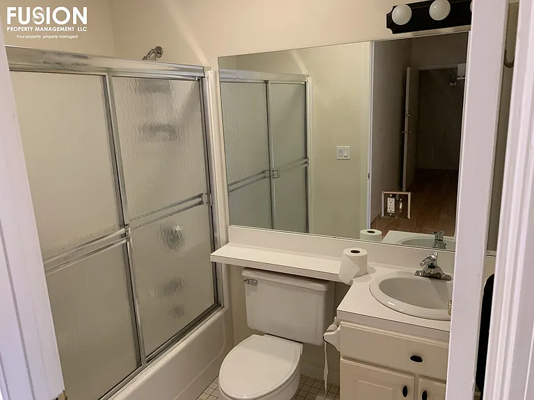 230 College St #2 — Photo 7