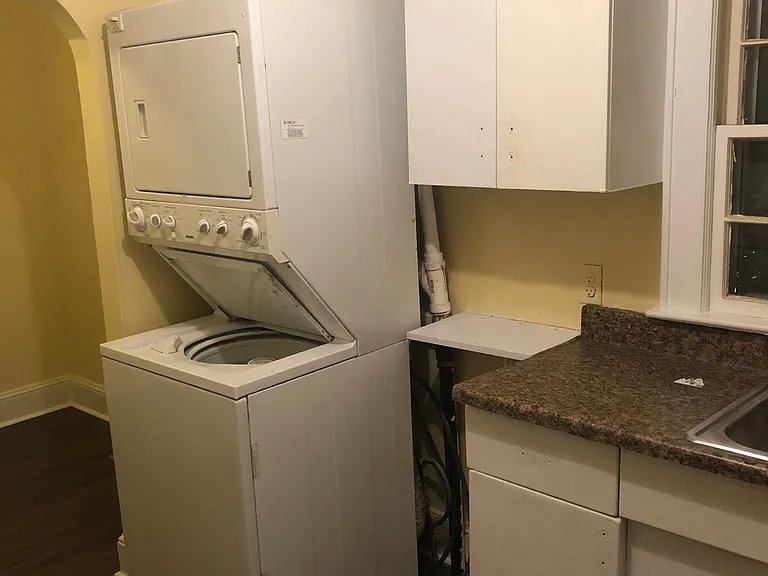 619 N Lunenburg Ave — Photo 11