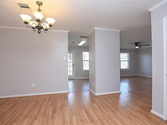 4th image of 18922 Larkspur Hills Dr