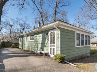 15840 Cherry St, Spring Lake, MI 49456