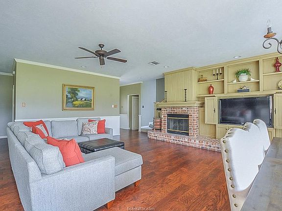 4th image of 1515 Wayfarer Ln