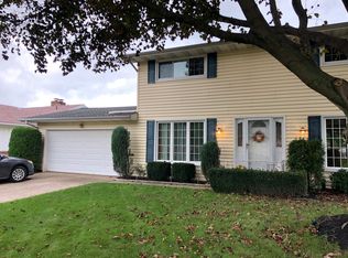 2522 N Tracy Dr, Erie, PA 16505