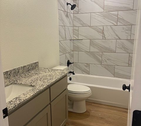 5th image of 102 Leon Ln Unit B