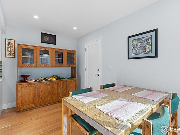 4th image of 1573 Bradley Dr