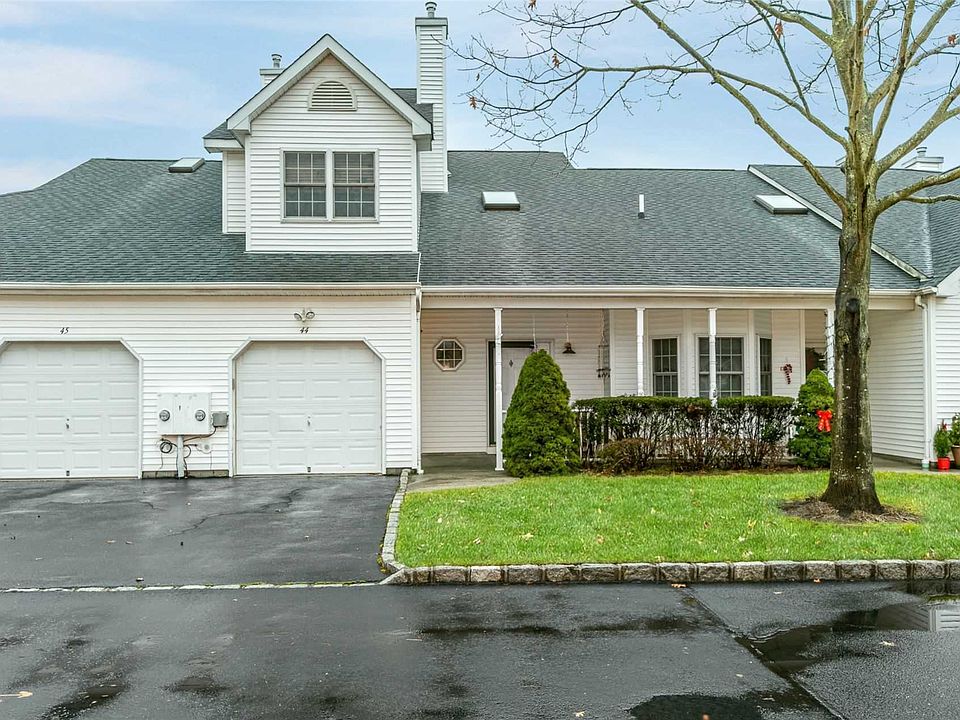 1st image of 44 Oyster Cove Ln