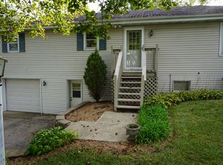 N1530 Hillside Rd, Lake Geneva, WI 53147