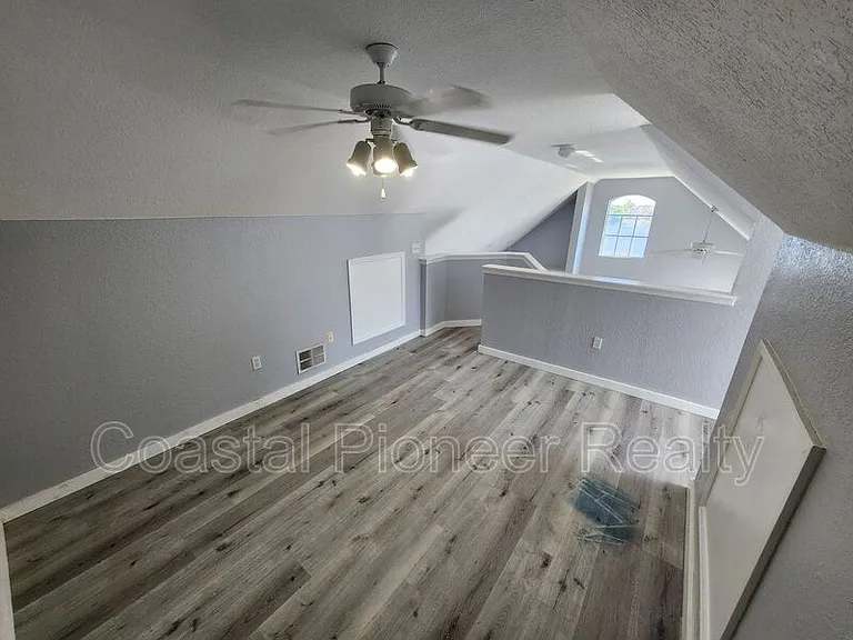 9232 Lake Chase Island Way — Photo 14