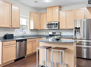 16621 Gossamer Dr, Moseley, VA 23120