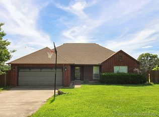 13021 Windchester Dr, Tahlequah, OK 74464