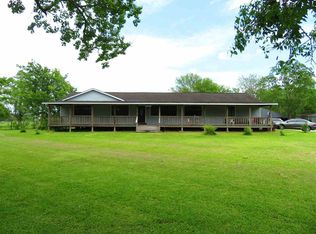 17901 Boondocks Rd, Beaumont, TX 77705