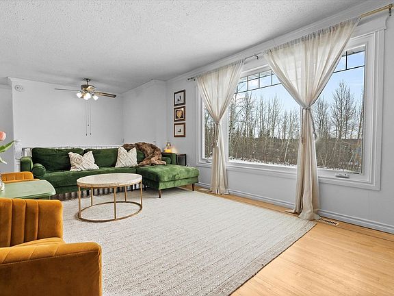 5th image of 52432 Range Rd #20-1