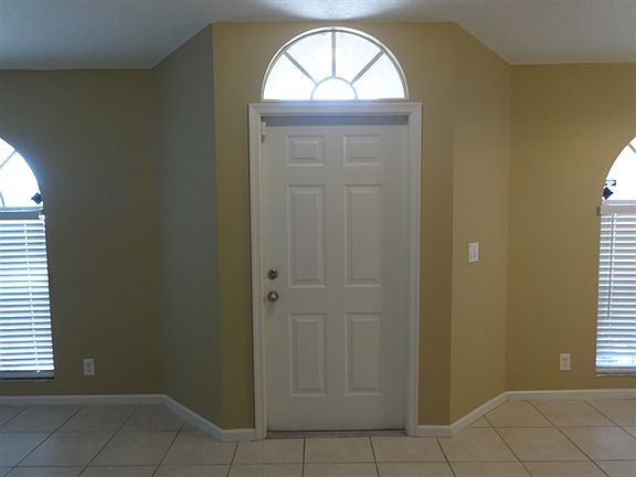 2nd image of 2245 SW Savage Blvd