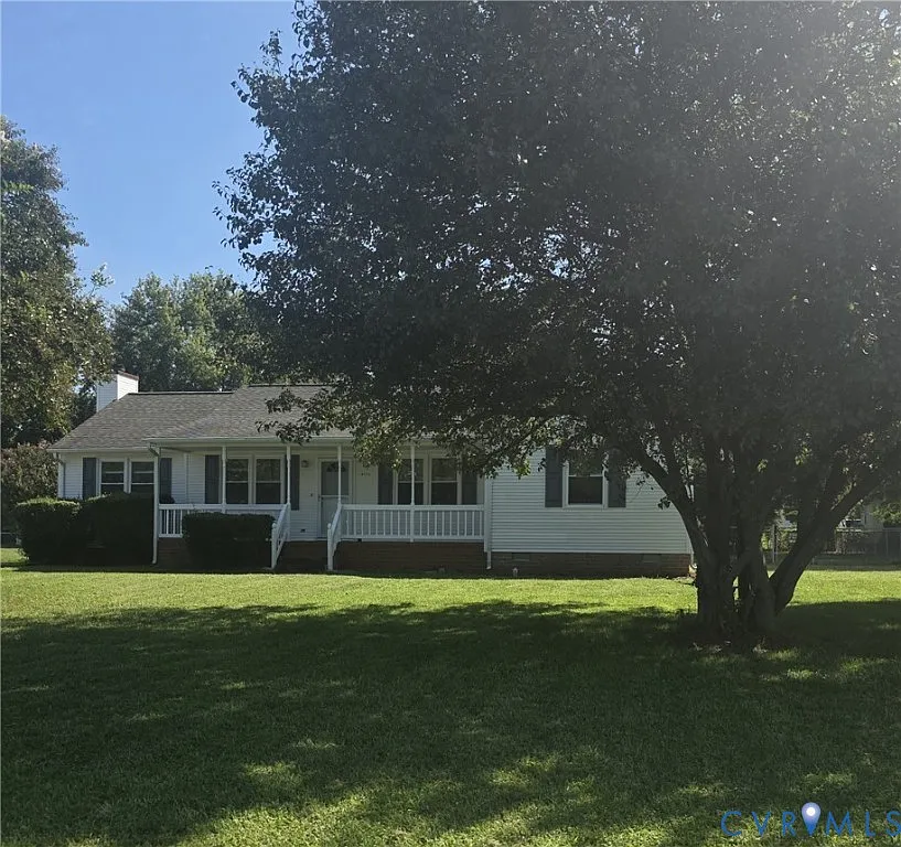 3 bed, 2.0 bath, $2,400 — Photo 2