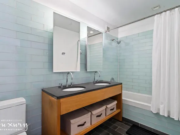 310 West 52nd Street image 10 of 15