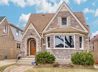 5930 W Cornelia Ave, Chicago, IL 60634