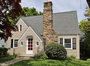 16 Beverly Pl, Norwalk, CT 06850