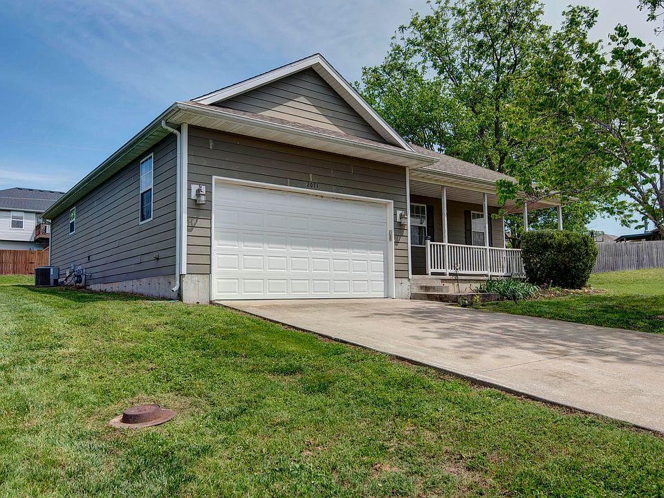 1st image of 2071 E Foxridge Trail