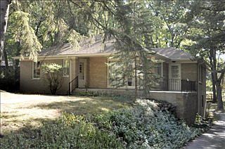 1st image of 4327 Lakeside Dr