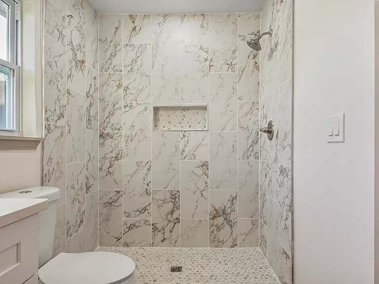 112 N Gayle Ave — Photo 23