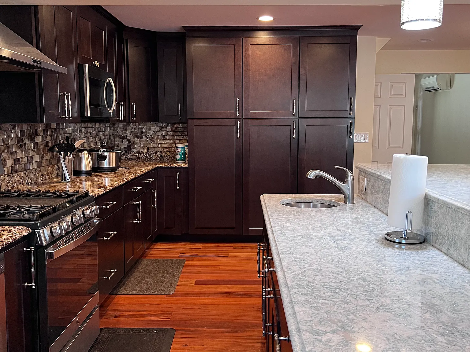 1 bed, 3000 sqft, $1,000 — Photo 4