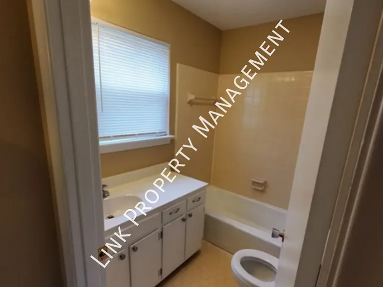 4911 Marylin Ln #B — Photo 13