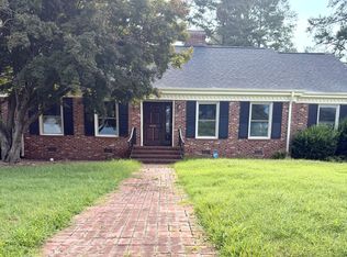 514 N Ballance St, Saint Pauls, NC 28384