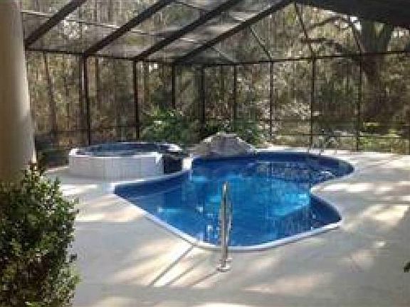 5th image of 5947 Heartland Cir
