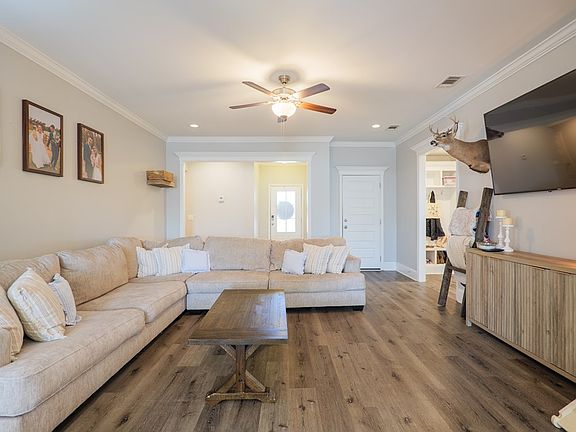 4th image of 3712 Deidra Miller Cir