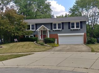 1709 Glen Lake Rd, Hoffman Estates, IL 60169