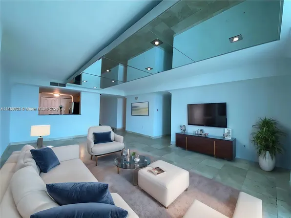 2101 Brickell Ave APT 2912, Miami, FL 33129