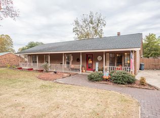 2410 McArthur Dr, Starkville, MS 39759