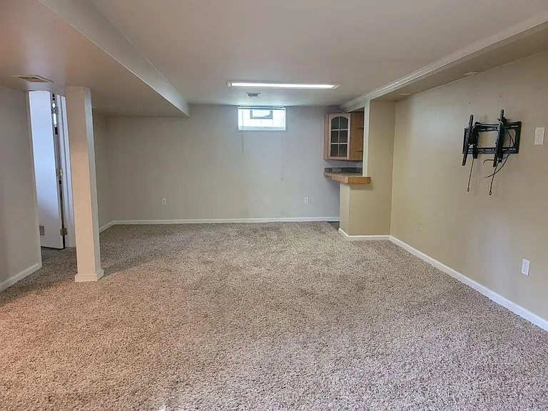 1322 Cherokee Ave — Photo 12