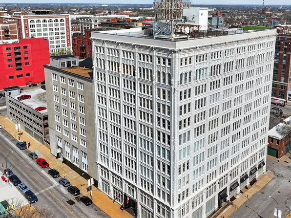 1501 Locust St #408, Saint Louis, MO 63105