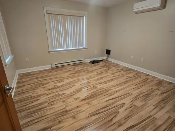 58 N Pine St, Hazleton, PA 18201