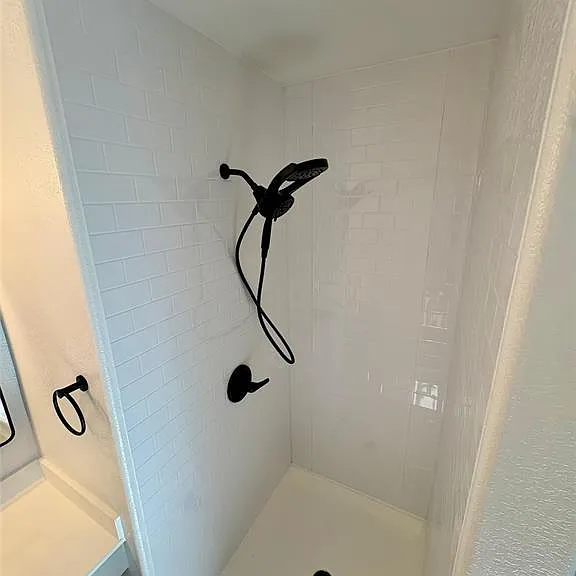 8003 Bannock Ln — Photo 25