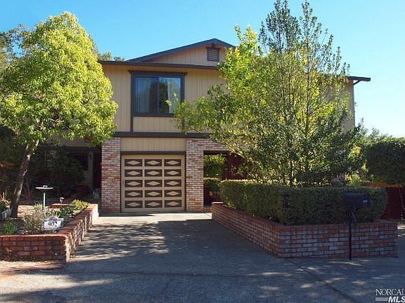 2nd image of 902 Los Robles Dr