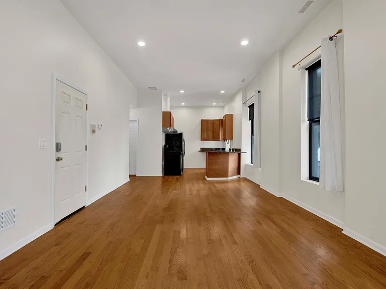 2859 S Lowe Ave #2F — Photo 12