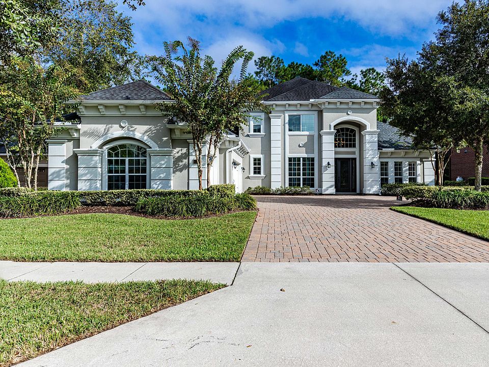 1st image of 1215 Leith Hall Dr