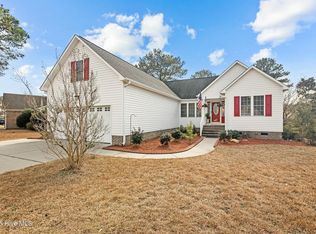 202 Belle Oaks Dr, New Bern, NC 28562