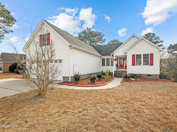 202 Belle Oaks Drive, New Bern, NC 28562