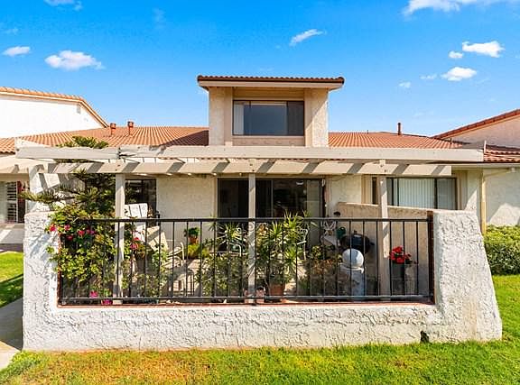 3rd image of 668 Chapala Dr